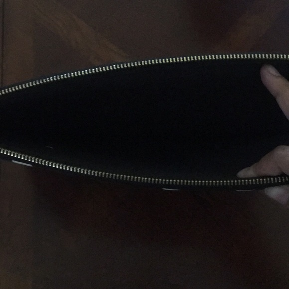 Barely used Kate Spade laptop case 12inch - Picture 3 of 3